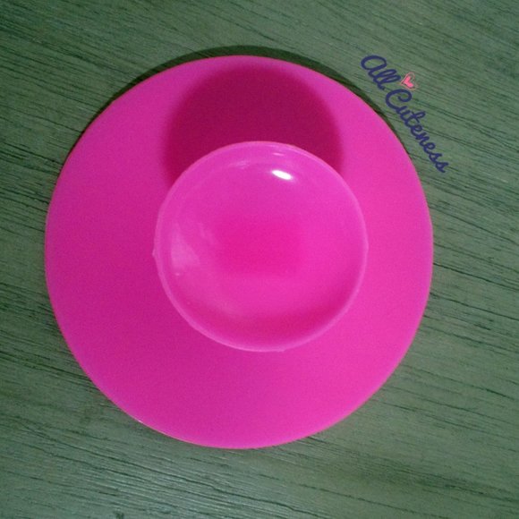 Makeup Brush Cleansing Pad - Picture 3 of 3